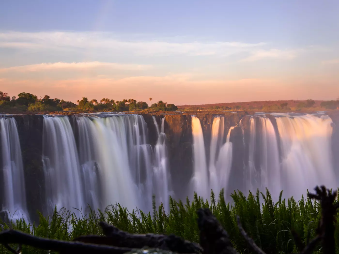The boarder between Zambia and Zimbabwe, Victoria Falls is one of the world's largest waterfalls