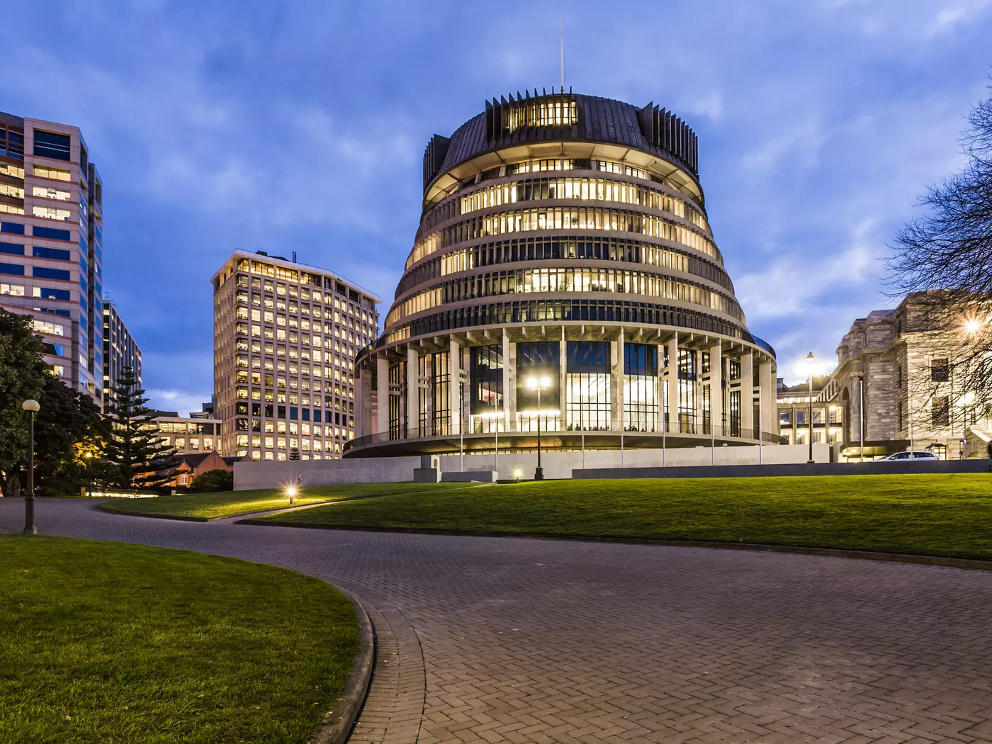 Parliament & 'Beehive', Wellington The Executive Wing of the New Zealand Parliament is commonly referred to as "The Beehive"