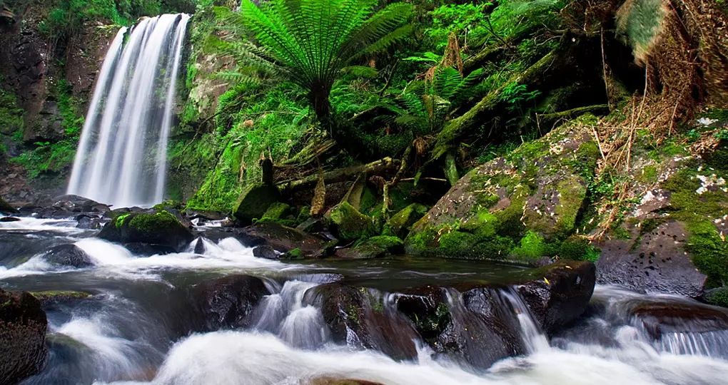 The 30m plunge of Hopetoun Falls