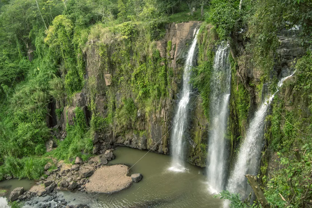 Cascada de la Luna is a 40 meter waterfall that overlooks the lush nicaraguan forest