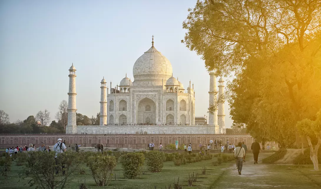 Sunsetting on the Taj Mahal in Agra. India