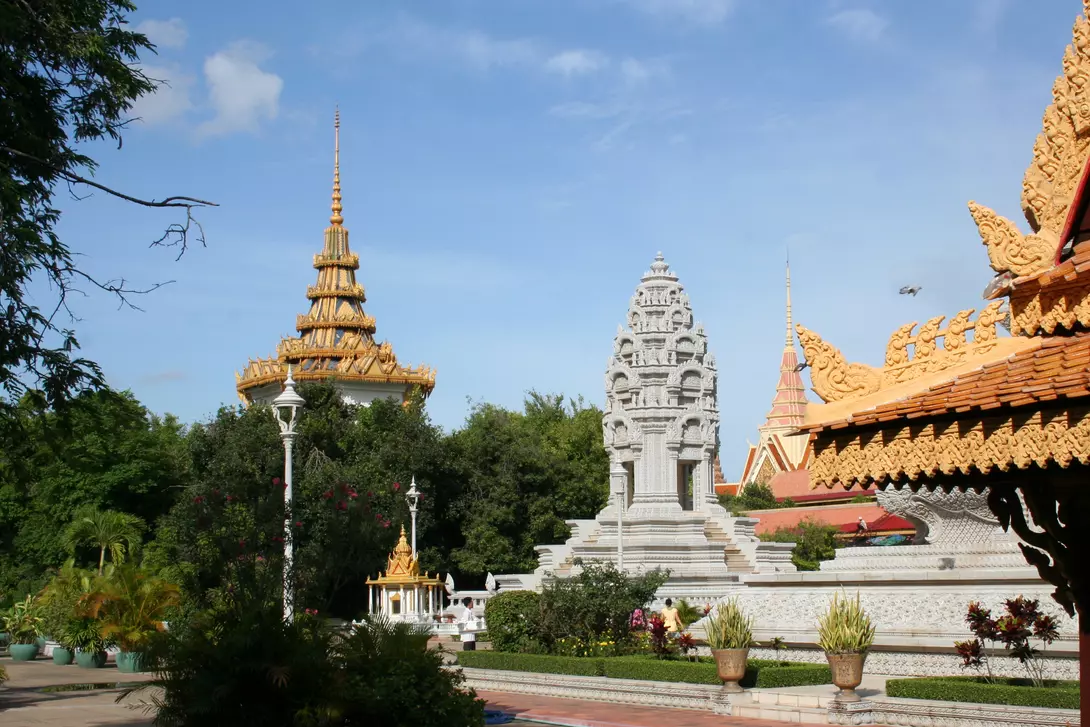 Silver Pagoda, famous temple located in the complex of the Royal Palace of Phnon Penh, Cambodia.