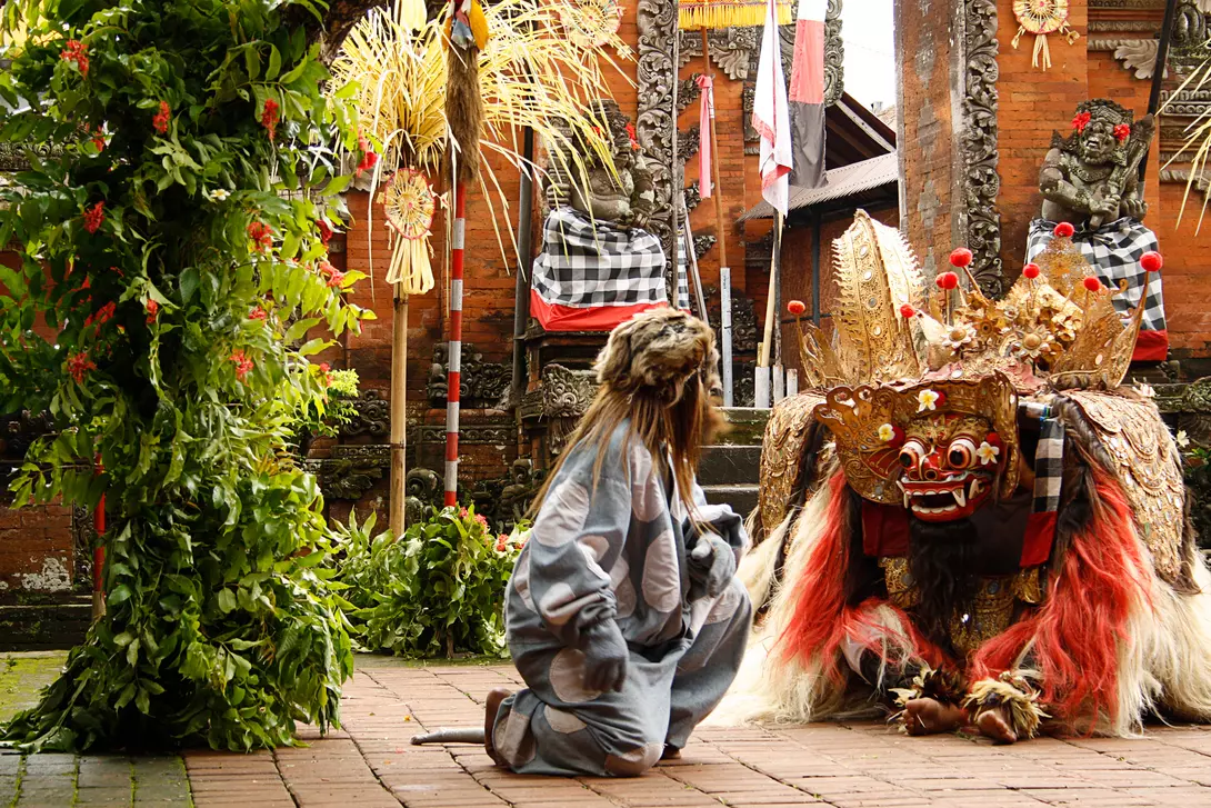 Jambe Budaya Barong Dance, Balinese Mythological Dance Show