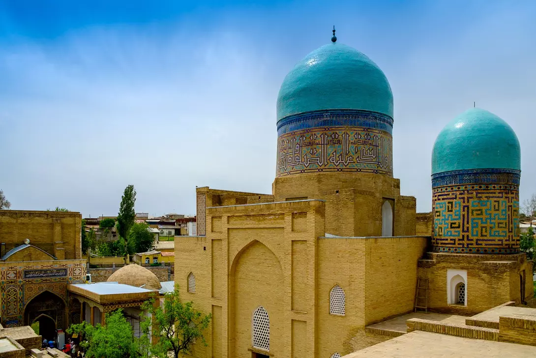 Shah-i-zinda memorial complex, Necropolis in Samarkand, Uzbekistan