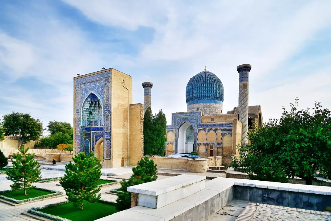 Shah-i-zinda, Registan square. Unesco world heritage